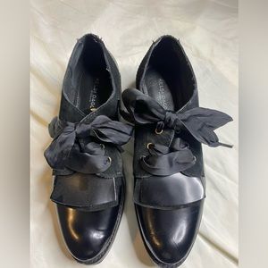 Black Platform shoe